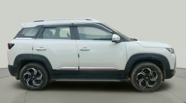 2022 Maruti BREZZA LXI SMART HYBRID, Petrol, Manual, 42,856 km, exterior