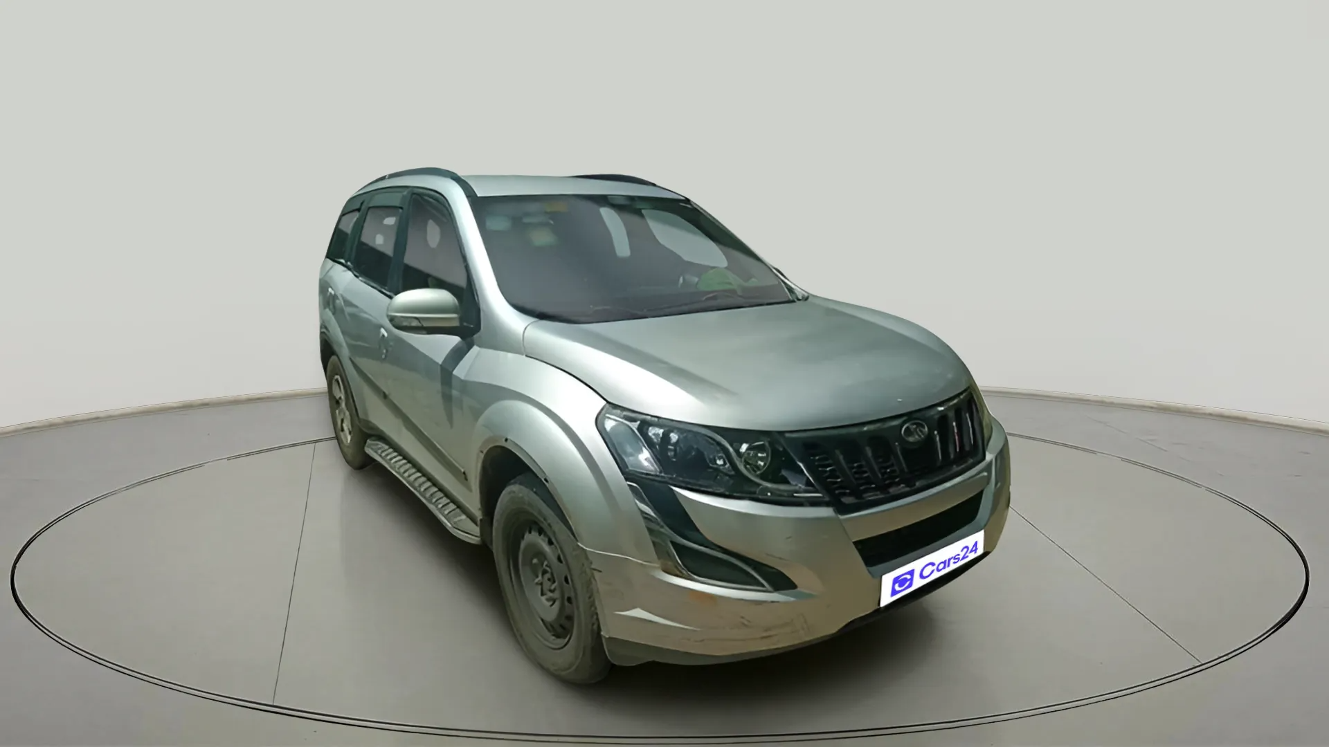2016 Mahindra XUV500 W6 AT 1.99, Diesel, Automatic, 1,87,045 km, exterior