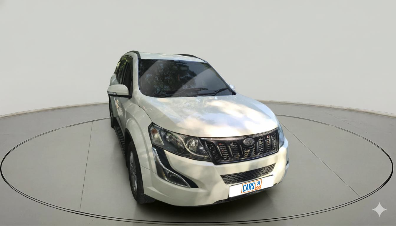 2016 Mahindra XUV500 W6 AT 1.99, Diesel, Automatic, 82,800 km, exterior