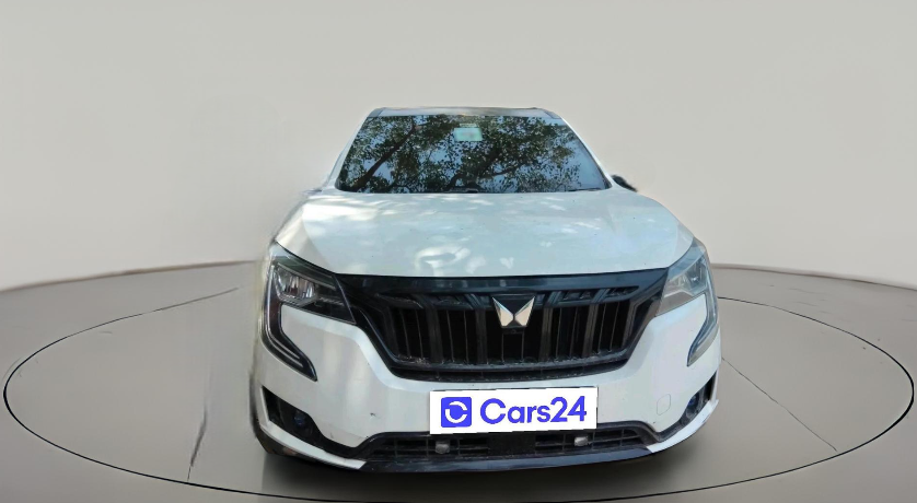 2022 Mahindra XUV700 AX 5 P MT 7 STR, Petrol, Manual, 64,821 km, exterior