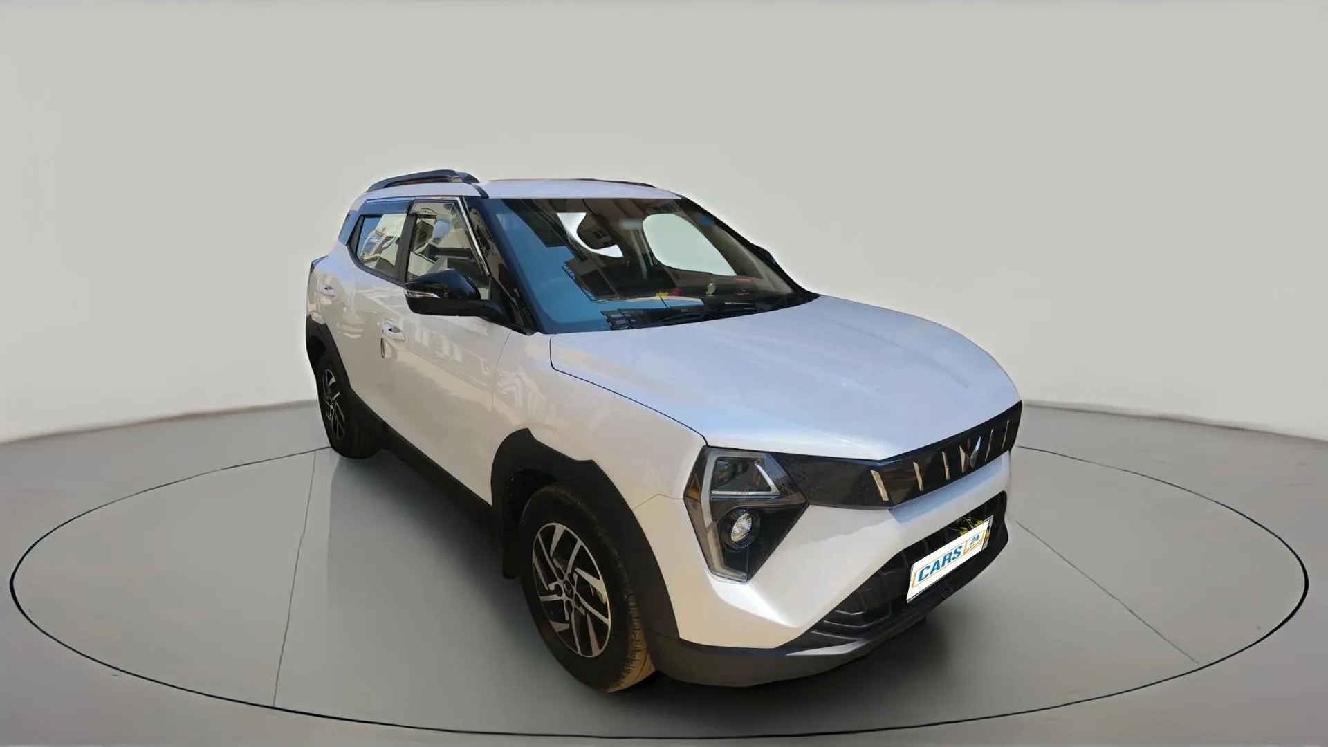 2024 Mahindra XUV 3XO AX5 1.5 Turbo Diesel, Diesel, Manual, 34,587 km, exterior