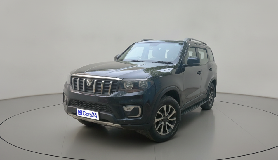 2023 Mahindra SCORPIO-N Z2 PETROL MT 7 STR, Petrol, Manual, 13,271 km, exterior