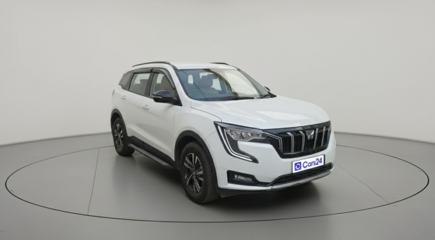 2023 Mahindra XUV700 AX 5 P MT 7 STR, Petrol, Manual, 31,866 km, exterior