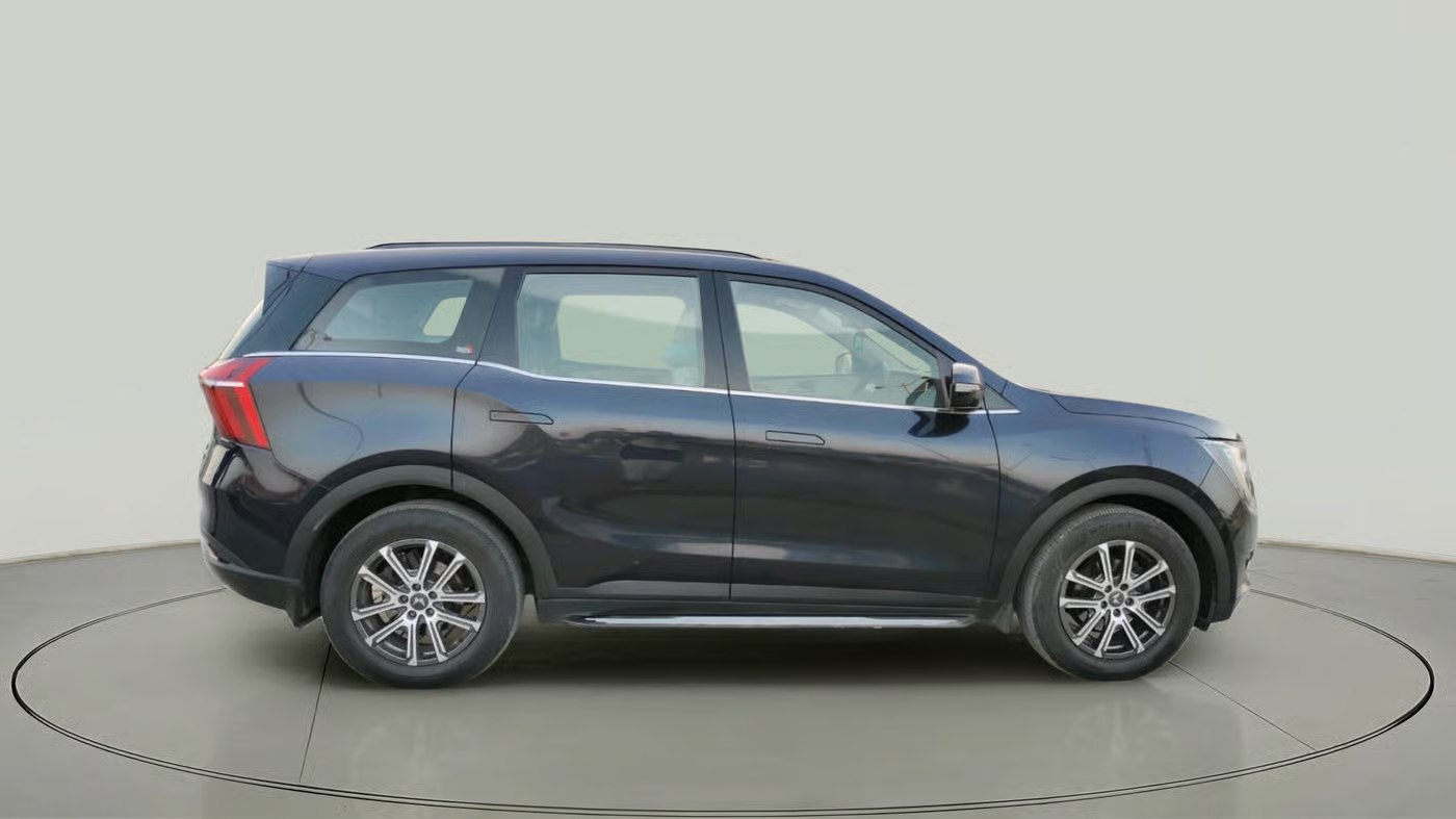 2024 Mahindra XUV700 AX 7 LUXURY D AWD AT 7 STR, Diesel, Automatic, 58,867 km, exterior