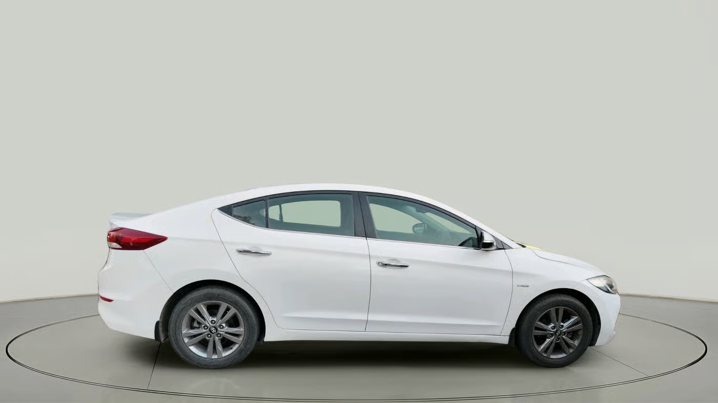 2016 Hyundai New Elantra 2.0 SX(O) AT PETROL, Petrol, Automatic, 72,387 km, exterior