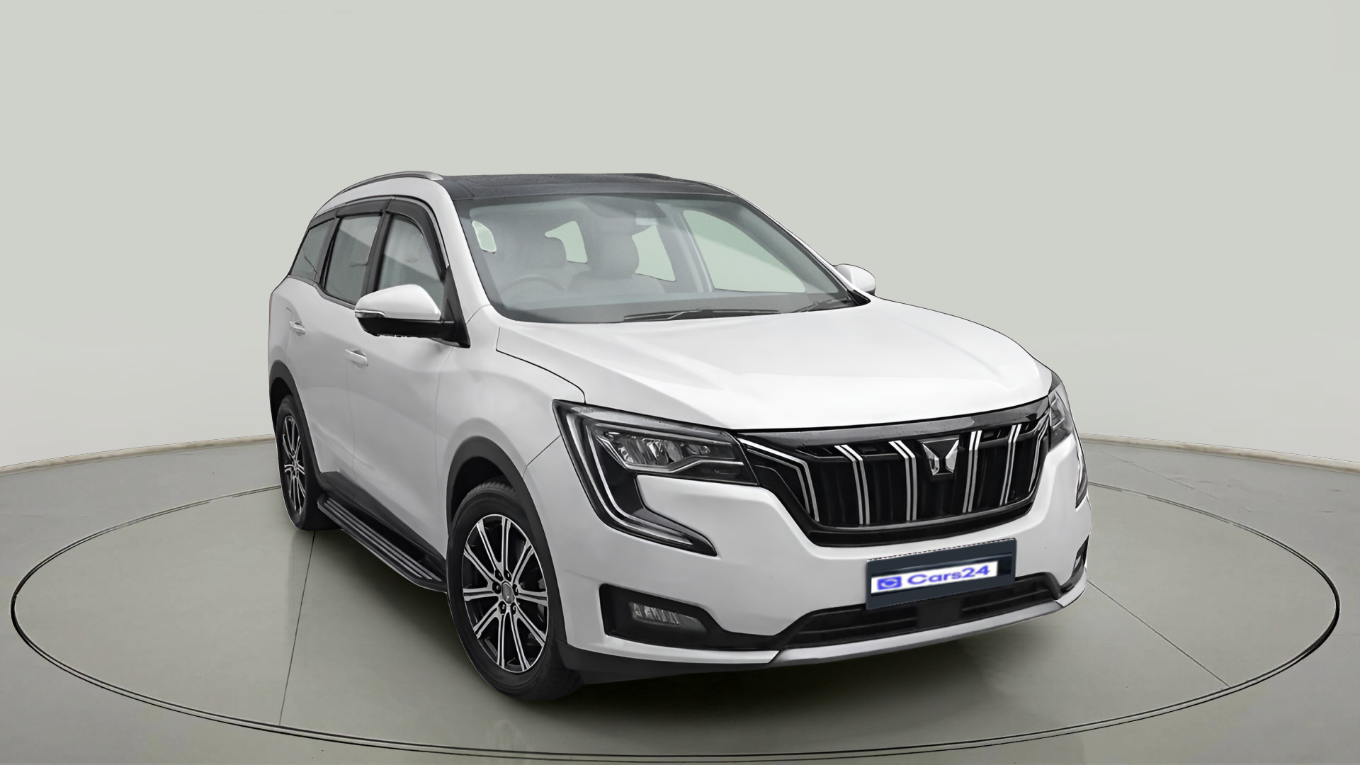 2025 Mahindra XUV700 AX 7 LUXURY D AT 7 STR, Diesel, Automatic, 11,910 km, exterior