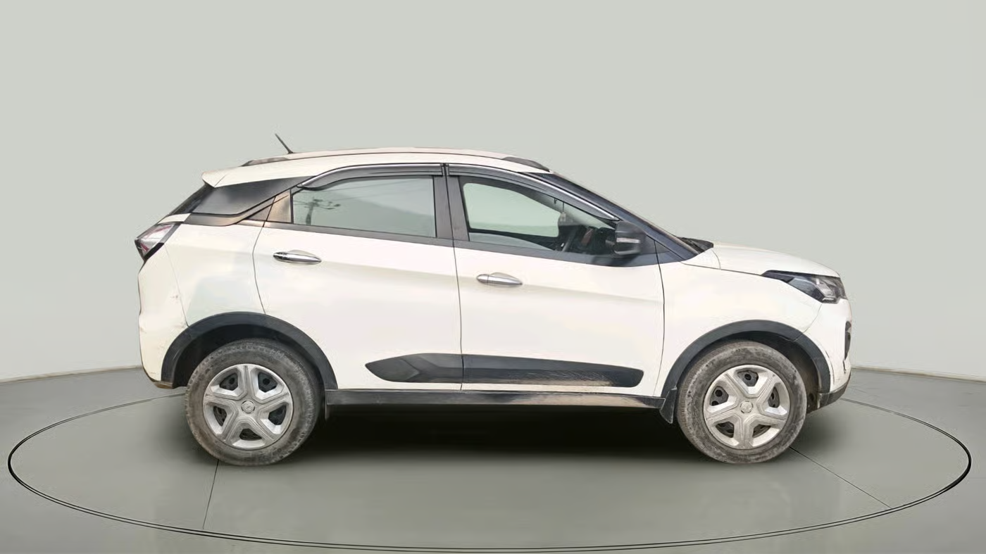 2022 Tata NEXON XM SUNROOF PETROL, Petrol, Manual, 23,112 km, exterior