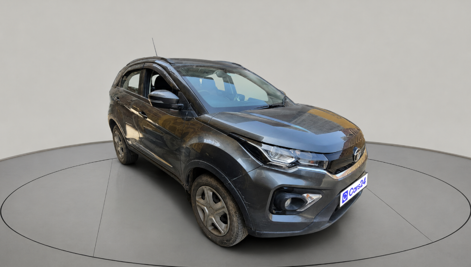 2023 Tata NEXON XM PETROL, Petrol, Manual, 31,448 km, exterior
