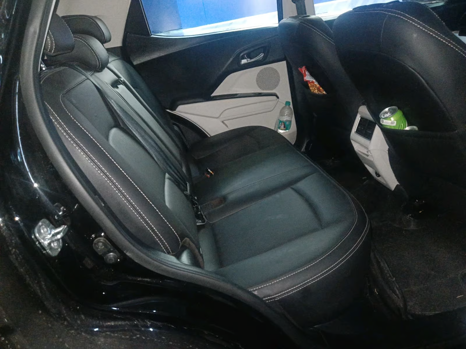 2025 Mahindra XUV 3XO REVX A 1.2 Petrol AT, Petrol, Automatic, 3,485 km, interior