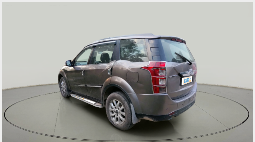 2017 Mahindra XUV500 W10 1.99, Diesel, Manual, 2,75,020 km, exterior