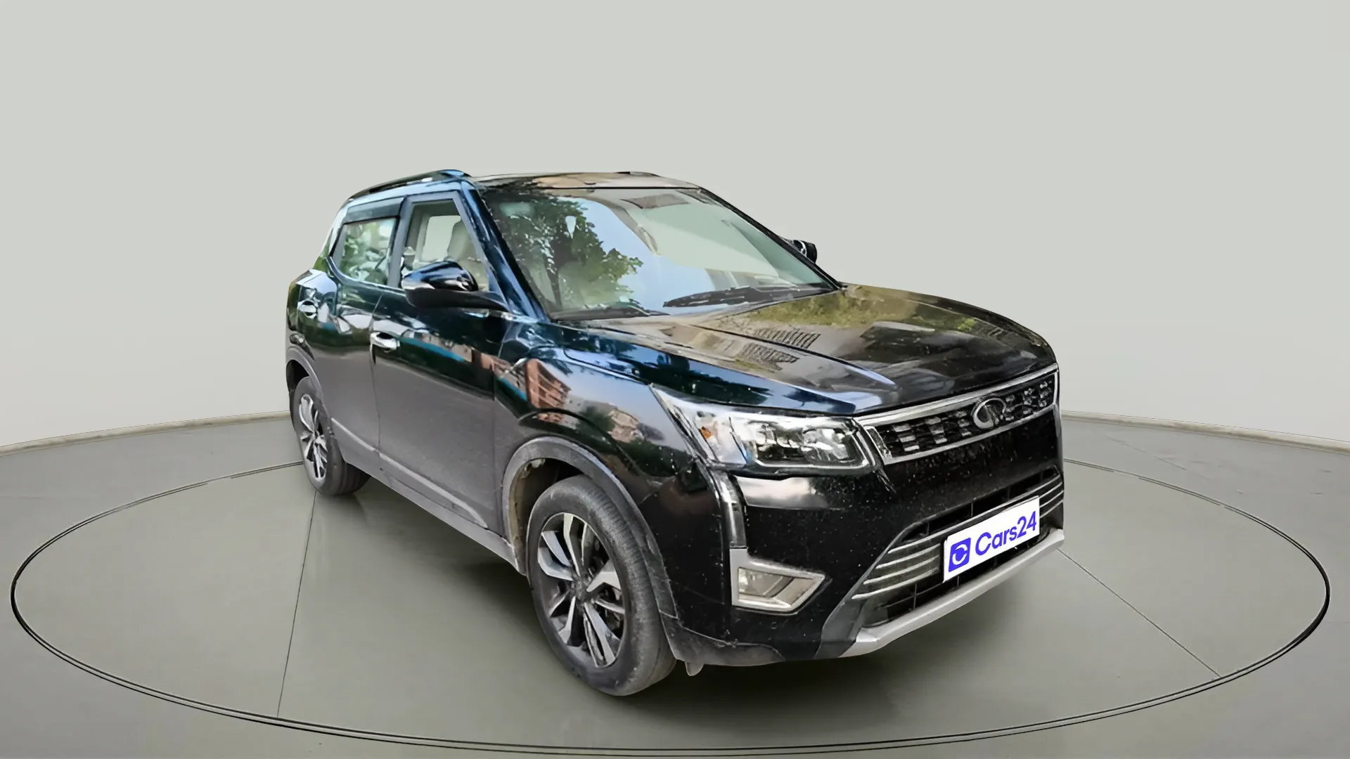 2021 Mahindra XUV300 W8 (O) 1.5 DIESEL, Diesel, Manual, 1,03,334 km, exterior