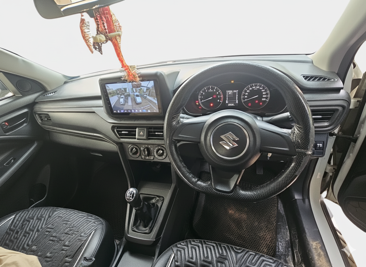 2023 Maruti BREZZA LXI S- CNG, Petrol, Manual, 30,508 km, interior