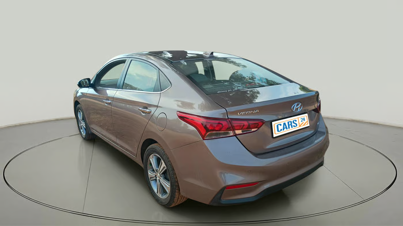2017 Hyundai Verna 1.6 VTVT SX, Petrol, Manual, 1,01,458 km, exterior