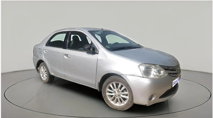 2011 Toyota Etios V, Petrol, Manual, 2,30,061 km, exterior