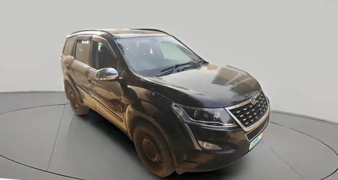 2018 Mahindra XUV500 W7, Diesel, Manual, 49,317 km, exterior