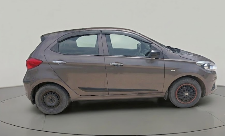 2019 Tata Tiago XE PETROL, Petrol, Manual, 43,417 km, exterior
