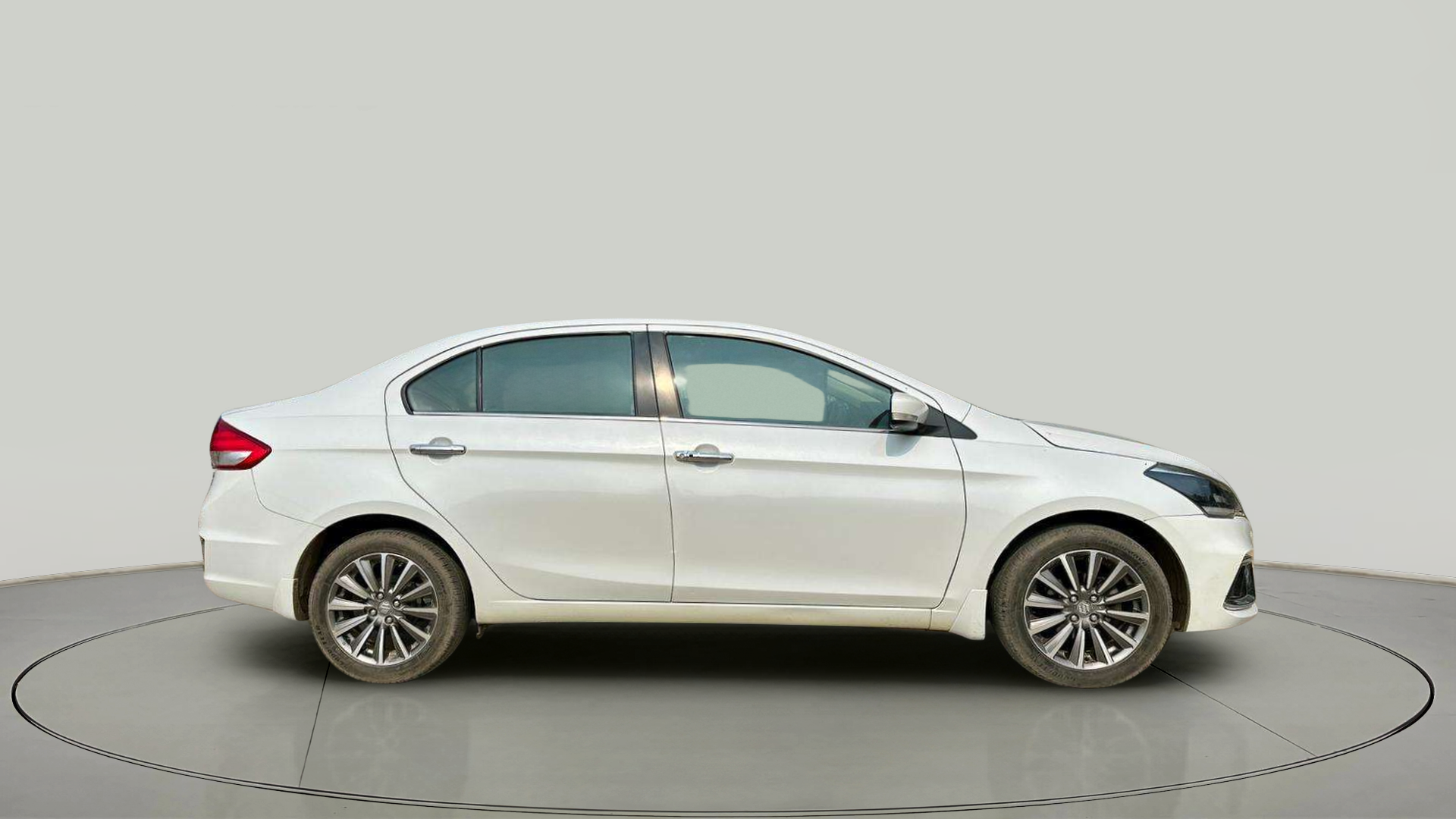 2021 Maruti Ciaz ALPHA  AT 1.5 SHVS PETROL, Petrol, Automatic, 44,482 km, exterior