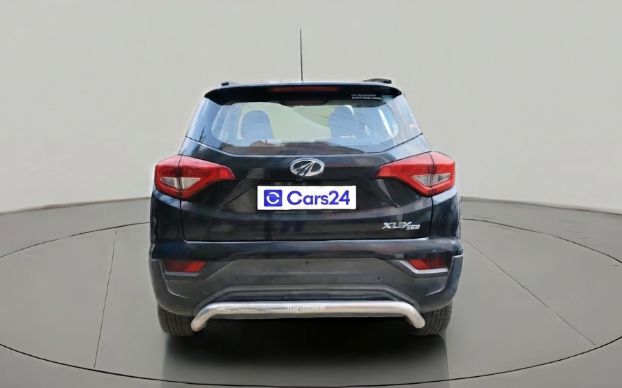 2022 Mahindra XUV300 W6 1.2 PETROL, Petrol, Manual, 61,117 km, exterior