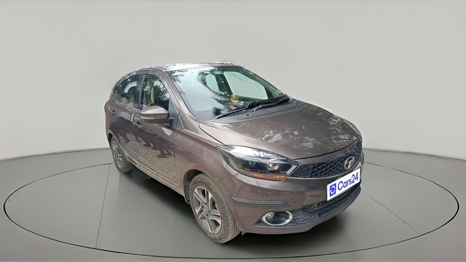 2018 Tata TIGOR XZ PETROL, Petrol, Manual, 70,962 km, exterior