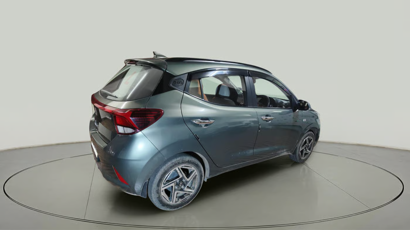 2025 Hyundai GRAND I10 NIOS Sportz (O) 1.2 Kappa AMT, Petrol, Automatic, 1,992 km, exterior