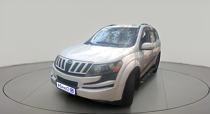 2015 Mahindra XUV500 W8, Diesel, Manual, 1,18,184 km, exterior