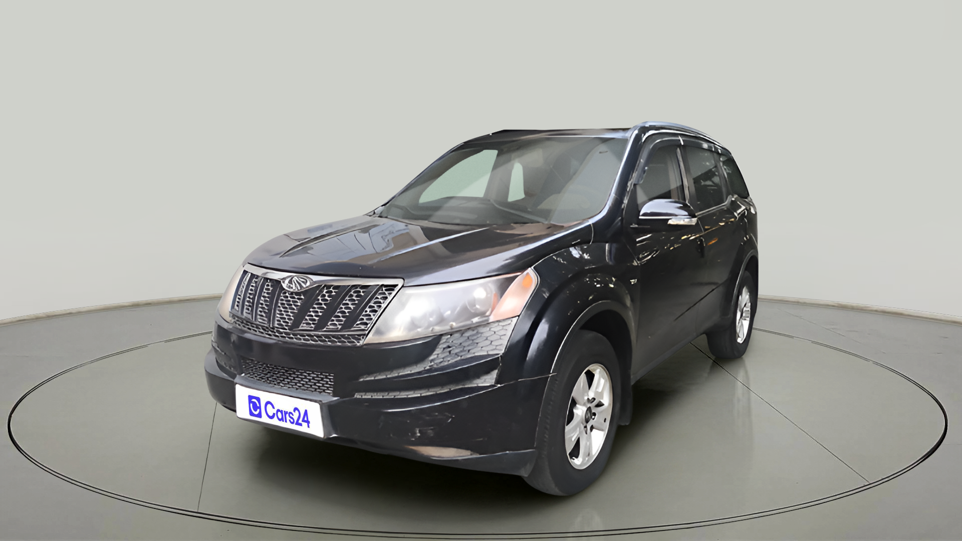 2012 Mahindra XUV500 W8, Diesel, Manual, 2,40,735 km, exterior