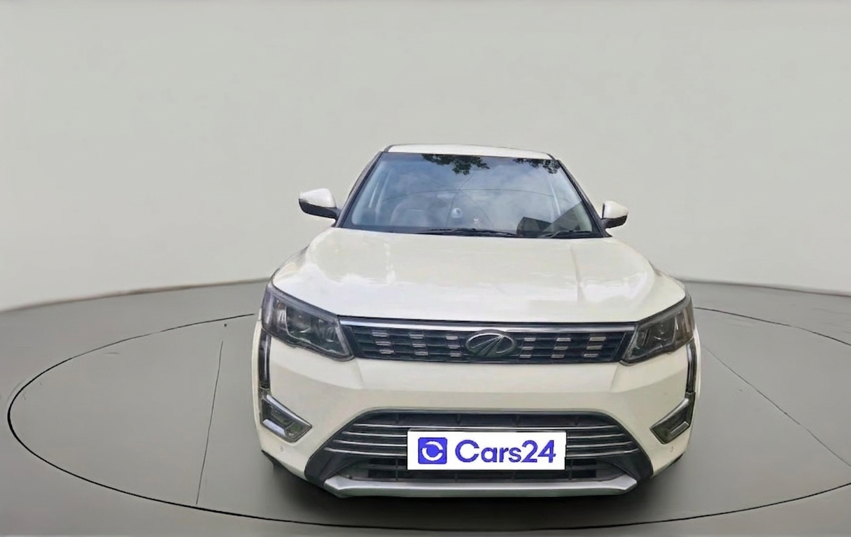 2020 Mahindra XUV300 W8 (O) 1.5 DIESEL, Diesel, Manual, 55,955 km, exterior