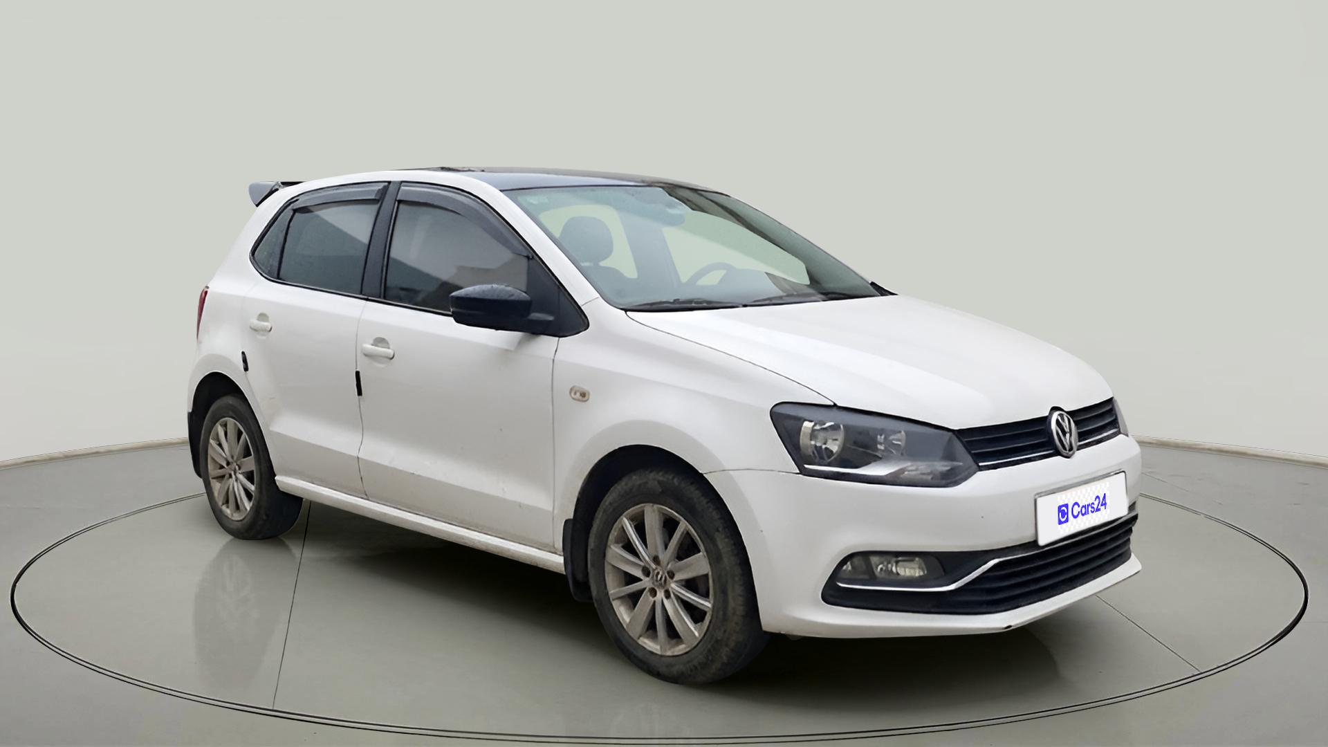 2015 Volkswagen Polo HIGHLINE1.5L, Diesel, Manual, 1,14,400 km, exterior