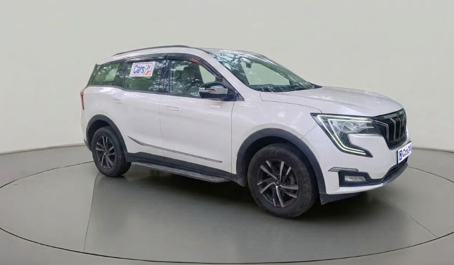 2023 Mahindra XUV700 AX 5 D AT 7 STR, Diesel, Automatic, 71,805 km, exterior