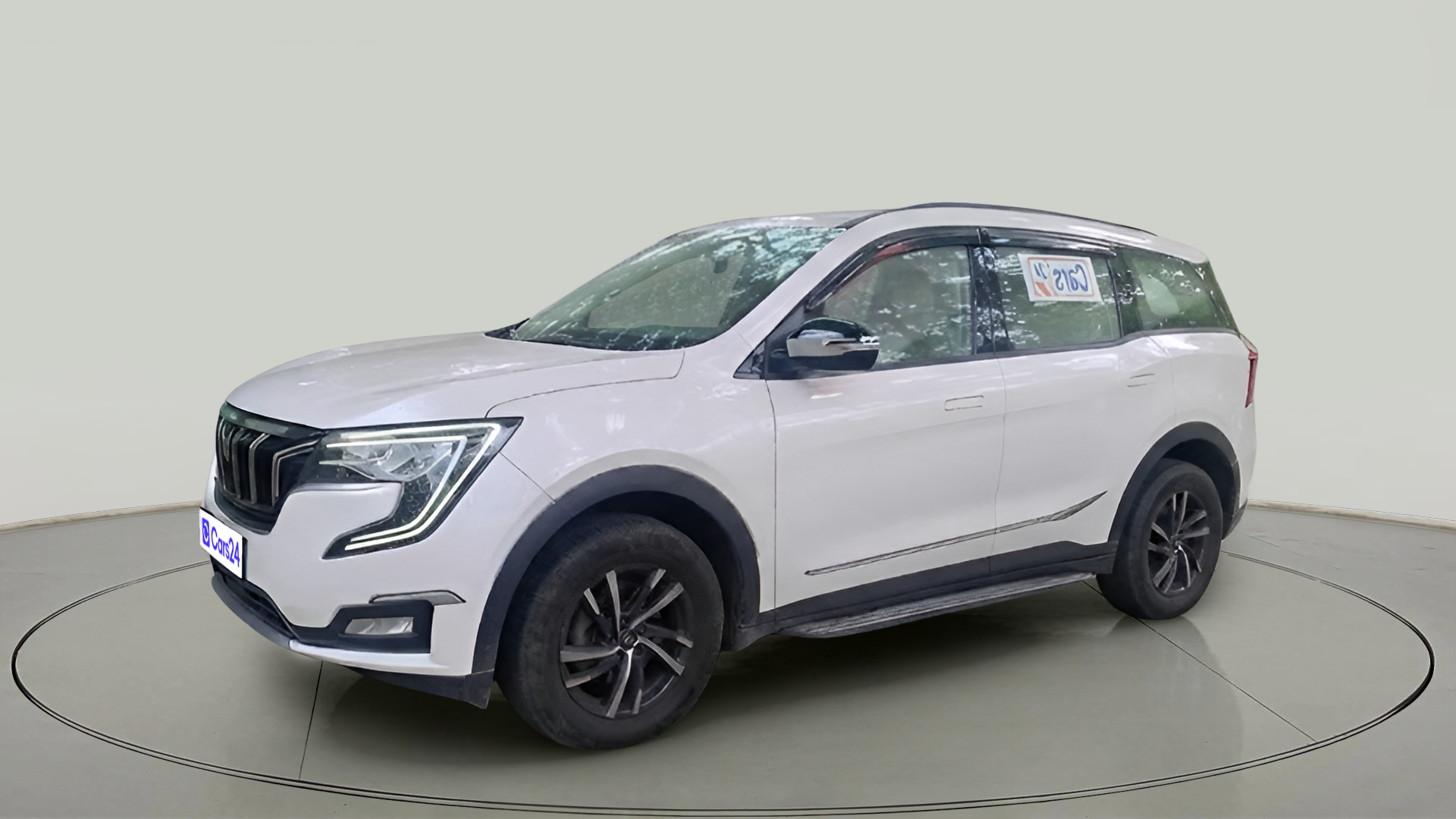 2023 Mahindra XUV700 AX 5 D AT 7 STR, Diesel, Automatic, 71,805 km, exterior