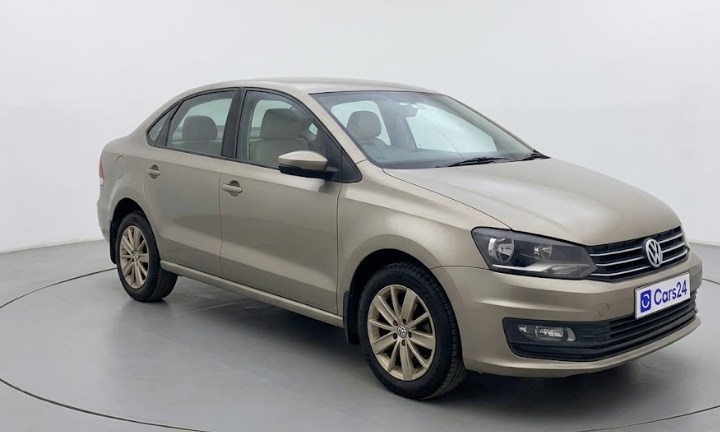 2016 Volkswagen Vento HIGHLINE 1.6 MPI