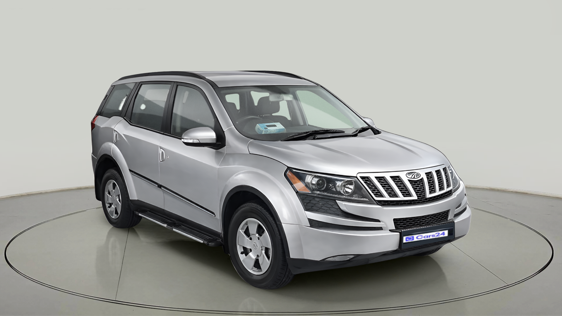 2015 Mahindra XUV500 W6, Diesel, Manual, 1,36,267 km, exterior