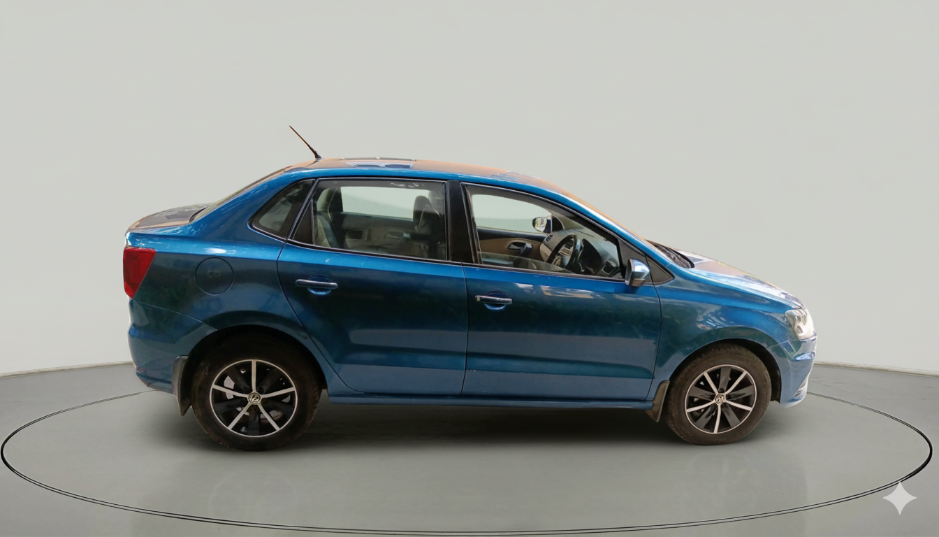 2016 Volkswagen Ameo HIGHLINE1.5L, Diesel, Manual, 1,62,245 km, exterior