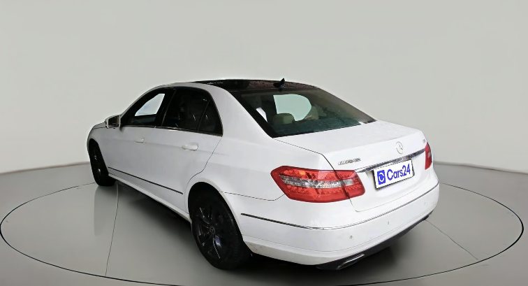 2013 Mercedes Benz E Class E 250 CDI Avantgarde, Diesel, Automatic, 1,13,417 km, exterior