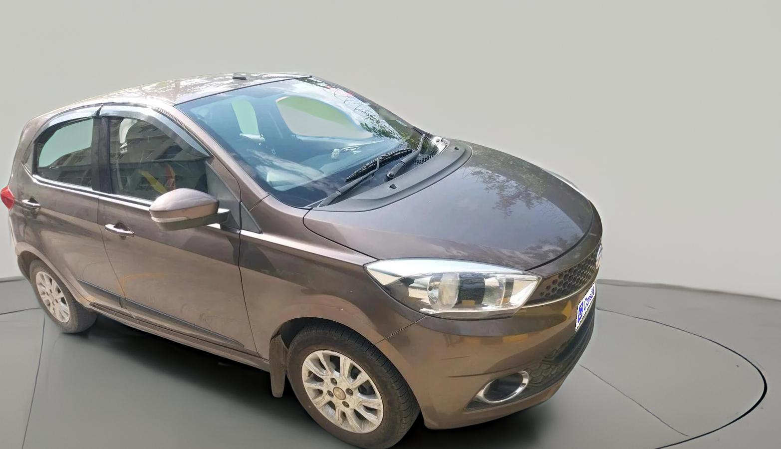 2017 Tata Tiago XZA PETROL, Petrol, Automatic, 1,01,192 km, exterior