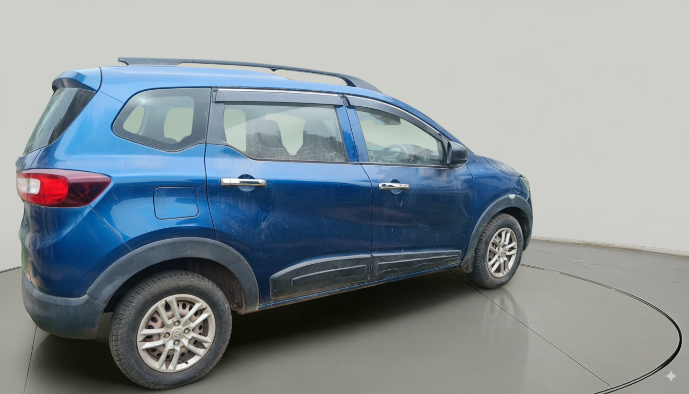 2020 Renault TRIBER RXE MT, Petrol, Manual, 90,173 km, exterior