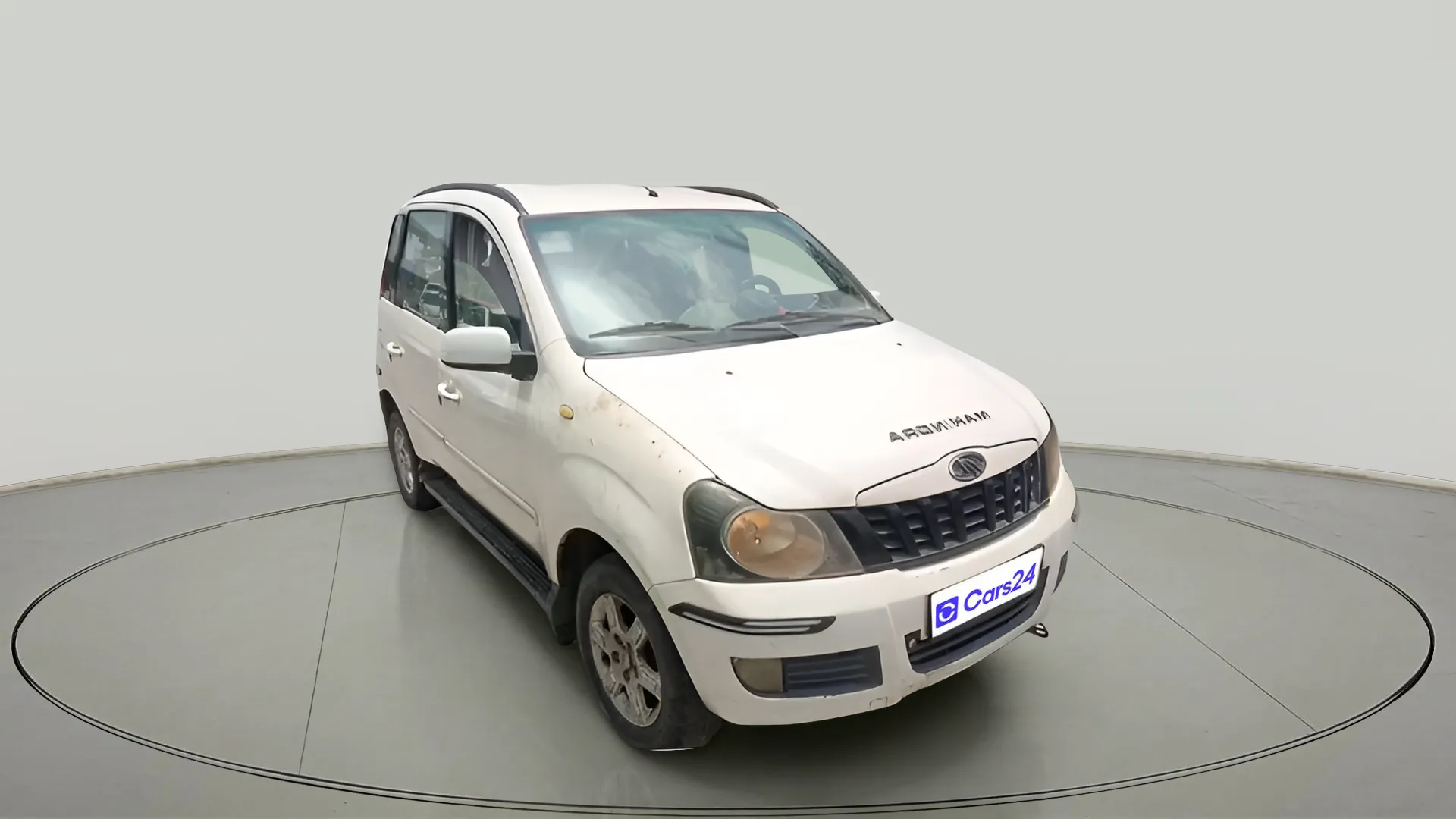 2013 Mahindra Quanto C8, Diesel, Manual, 1,25,425 km, exterior