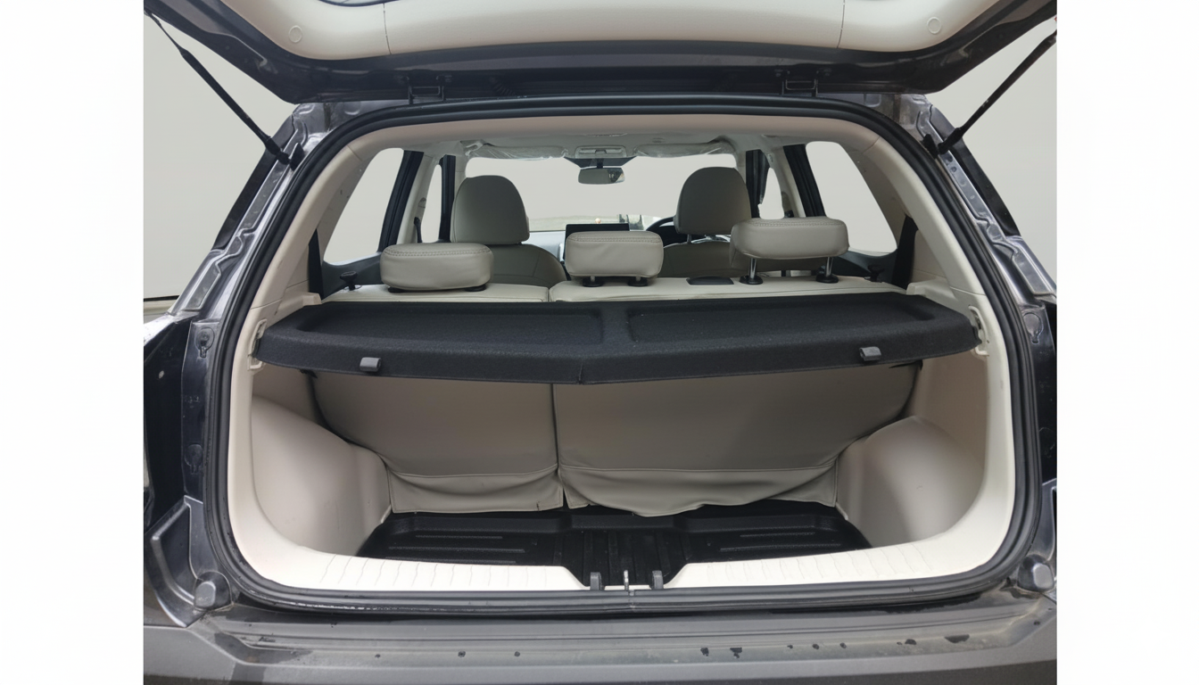 2024 Mahindra XUV 3XO AX5 1.2 L TCMPFI AT, Petrol, Automatic, 13,065 km, exterior