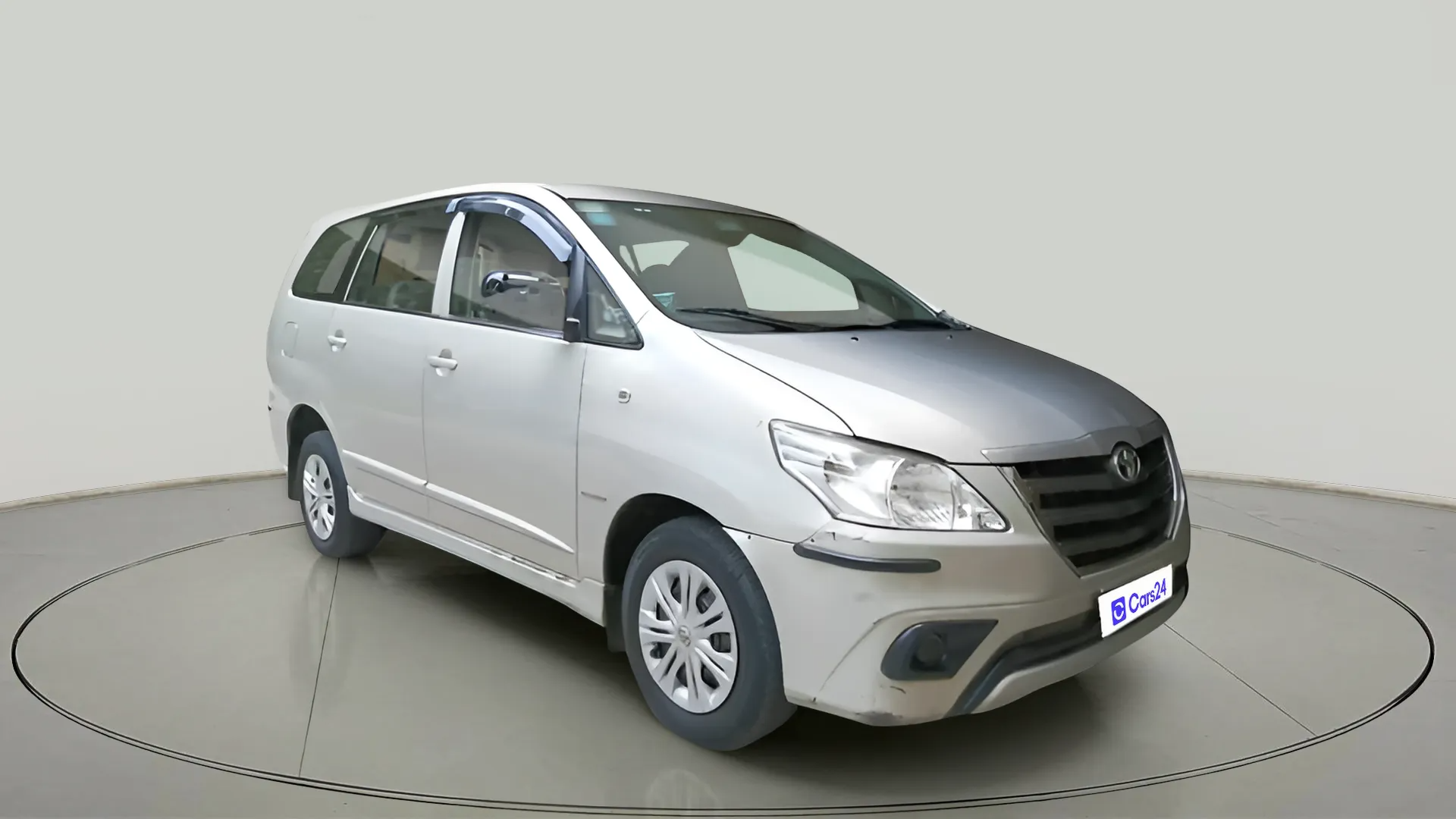 2015 Toyota Innova 2.5 GX 7 STR, Diesel, Manual, 1,40,000 km, exterior