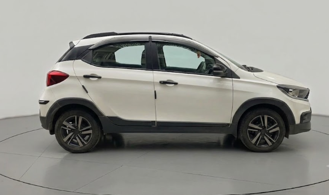 2021 Tata TIAGO NRG XZ AMT, Petrol, Automatic, 27,273 km, exterior
