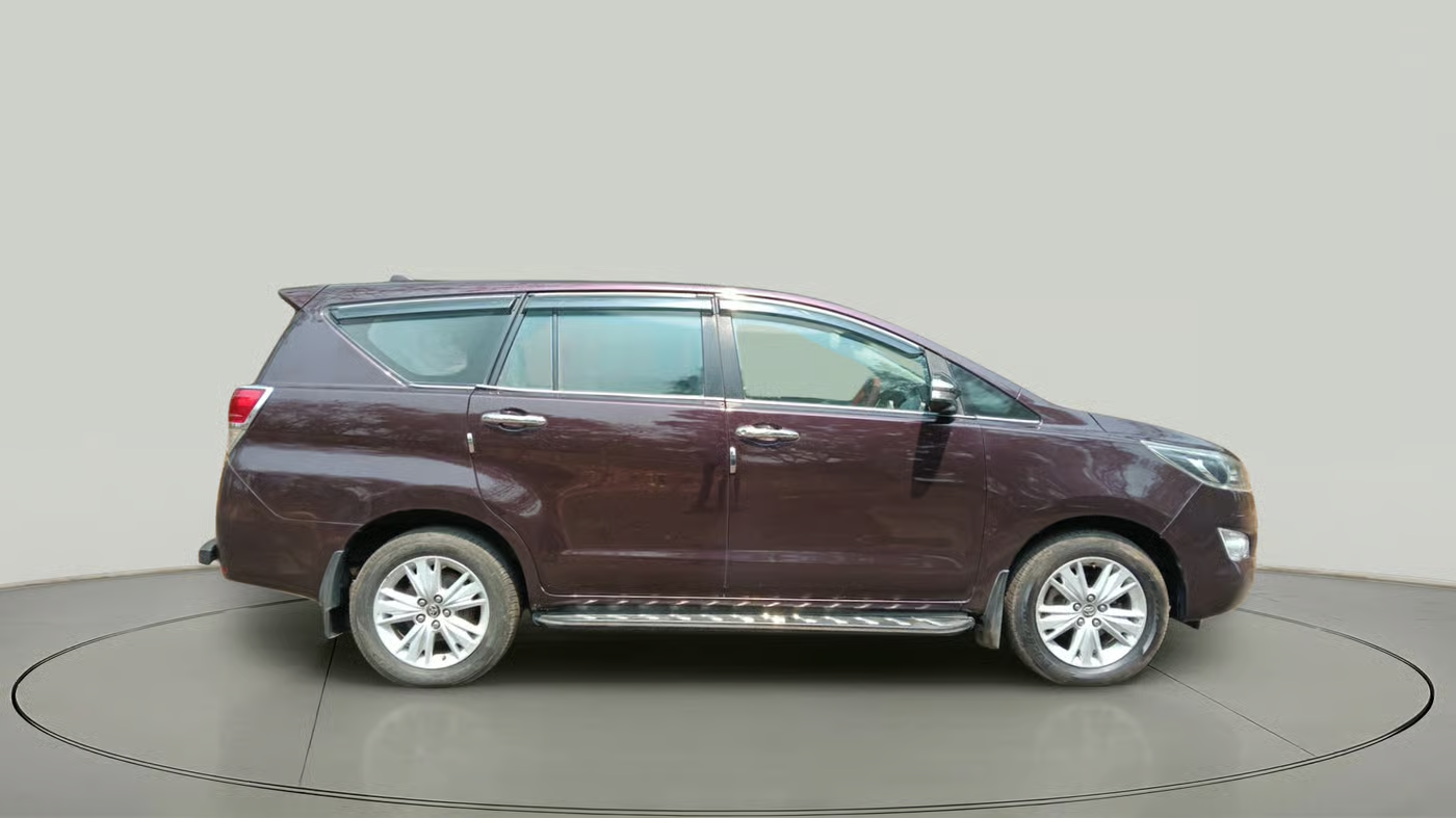 2020 Toyota Innova Crysta 2.4 GX 8 STR, Diesel, Manual, 41,882 km, exterior