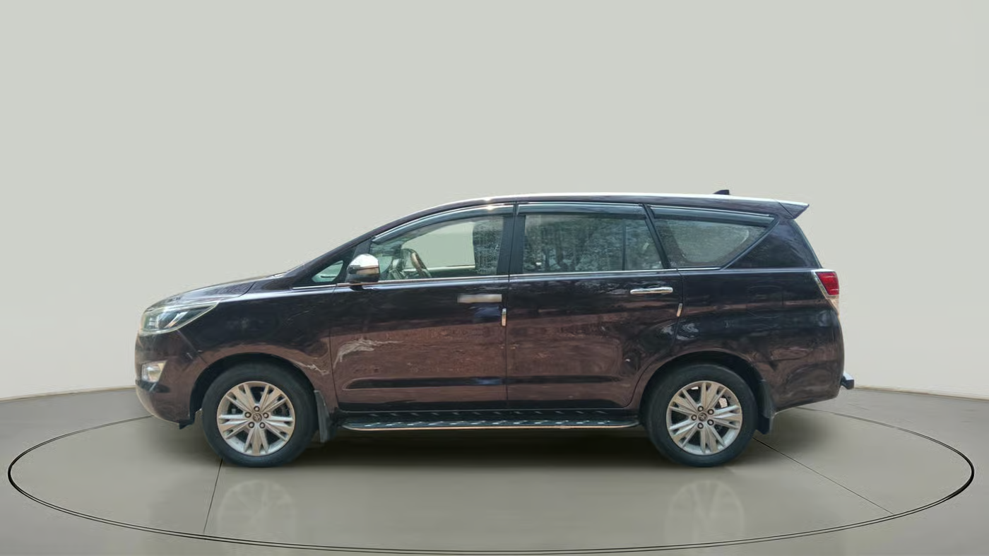 2020 Toyota Innova Crysta 2.4 GX 8 STR, Diesel, Manual, 41,882 km, exterior