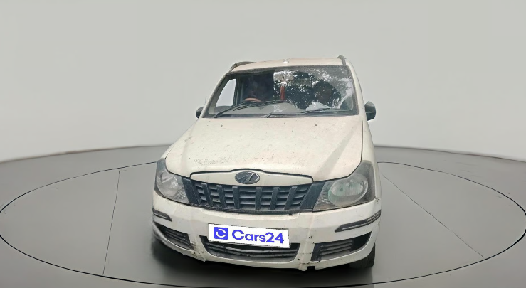 2013 Mahindra Quanto C2, Diesel, Manual, 1,41,420 km, exterior