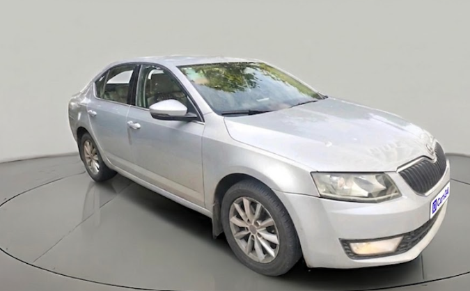 2014 Skoda Octavia AMBITION 2.0 TDI, Diesel, Manual, 2,12,997 km, exterior