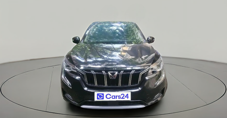 2025 Mahindra XUV700 AX 5 P AT 5 STR, Petrol, Automatic, 9,910 km, exterior