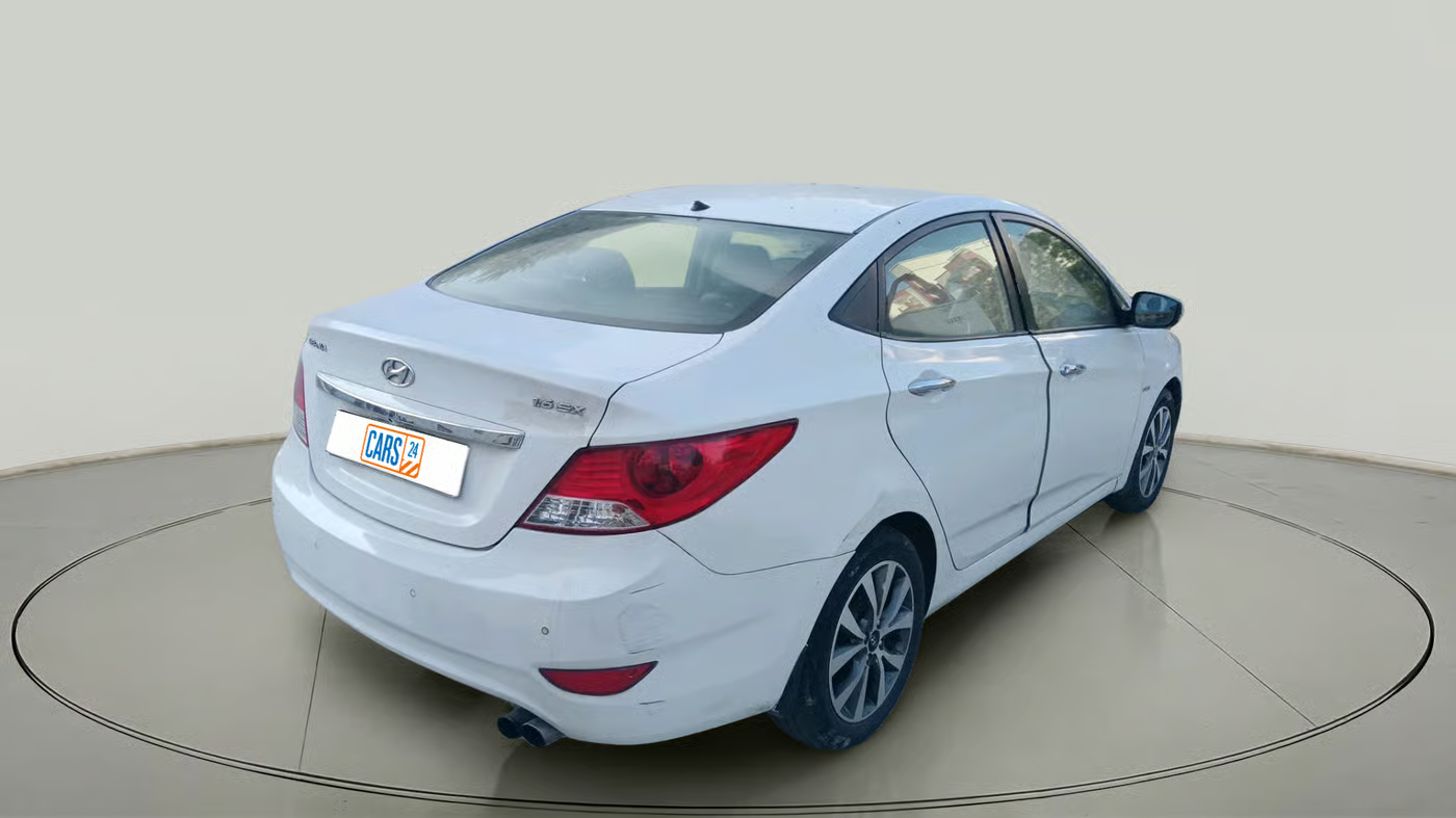 2014 Hyundai Verna FLUIDIC 1.6 CRDI SX OPT AT, Diesel, Automatic, 1,50,982 km, exterior
