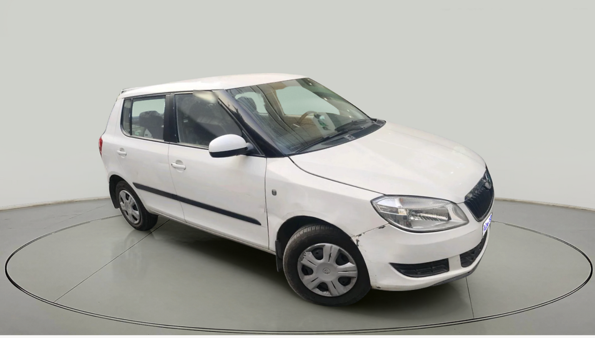 2011 Skoda Fabia AMBITION 1.2 TDI, Diesel, Manual, 1,31,121 km, exterior