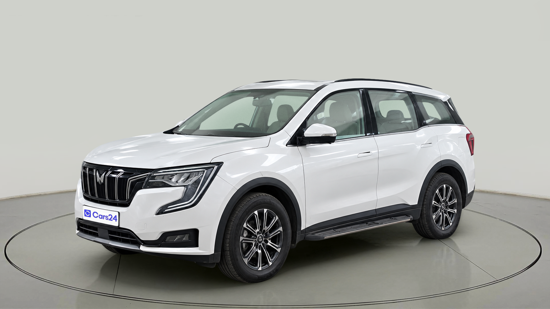 2025 Mahindra XUV700 AX 7 LUXURY D MT 7 STR, Diesel, Manual, 29,299 km, exterior