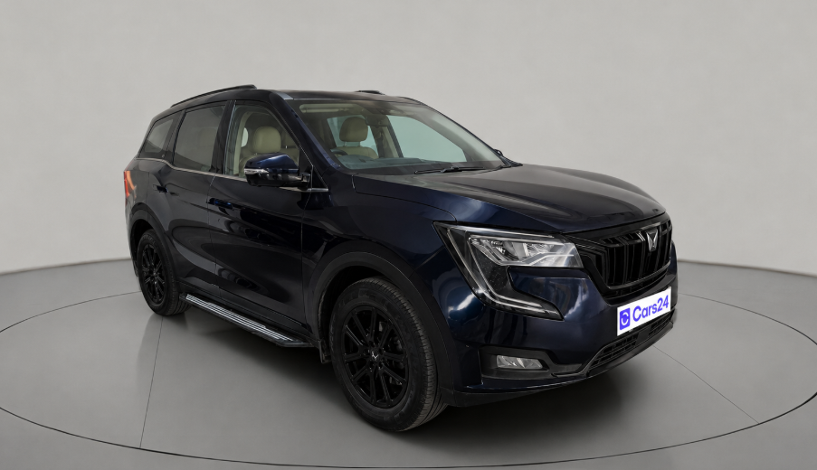 2022 Mahindra XUV700 AX 7 LUXURY D AT 7 STR, Diesel, Automatic, 1,34,070 km, exterior