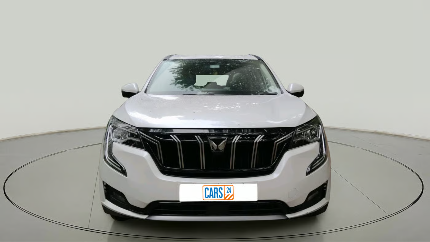 2022 Mahindra XUV700 AX 7 LUXURY D AT 7 STR, Diesel, Automatic, 79,008 km, exterior